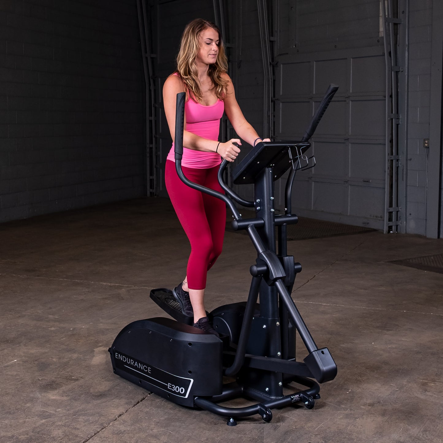 Body-Solid Endurance Center Drive Elliptical E300