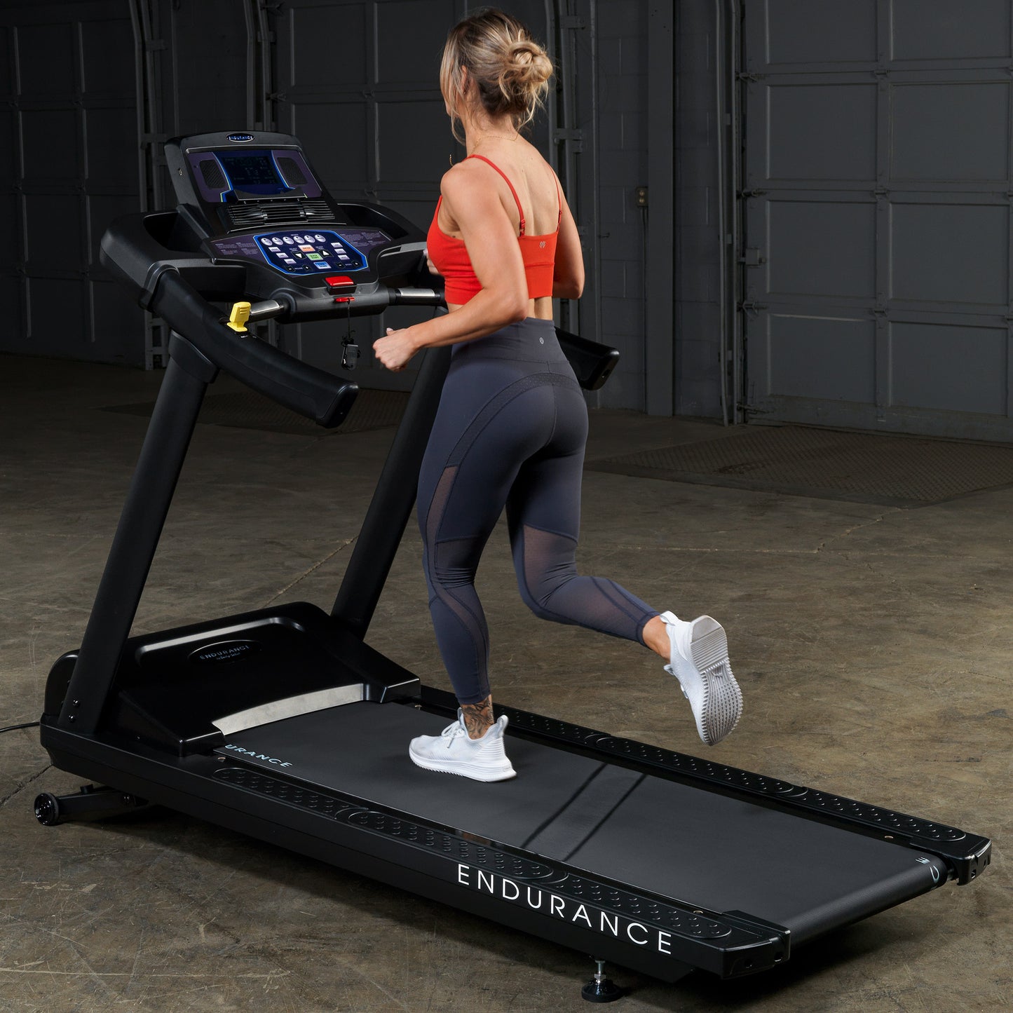 Body-Solid Endurance Commercial Treadmill T150